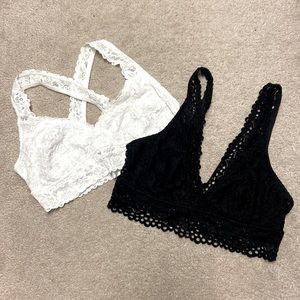 2 for $18 Aerie Lace Bralettes 🕊️🖤
